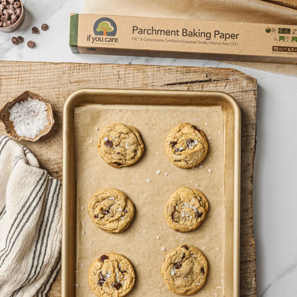 What is the difference between baking paper and greaseproof paper?